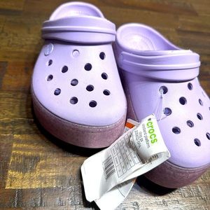 Little girls crocs